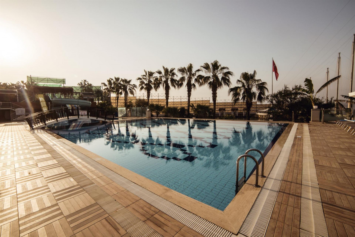 ADIN BEACH HOTEL фото 8
