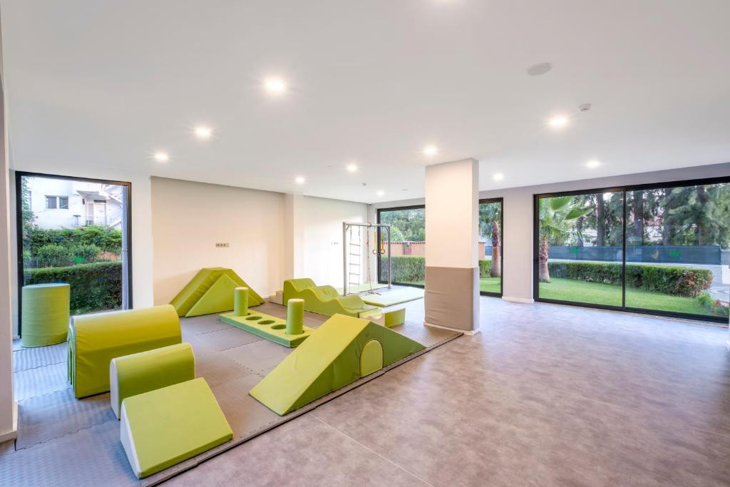 UTOPIA RESORT & RESIDENCE (EX. ALARA PARK HOTEL) фото 8