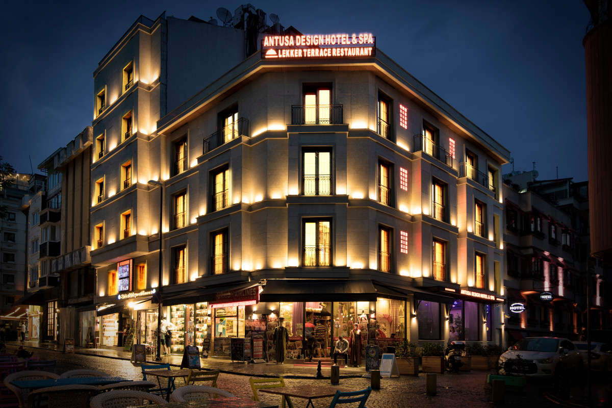 ANTUSA DESIGN HOTEL & SPA
