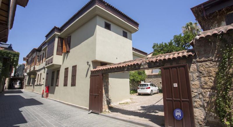 ATELYA ART HOTEL
