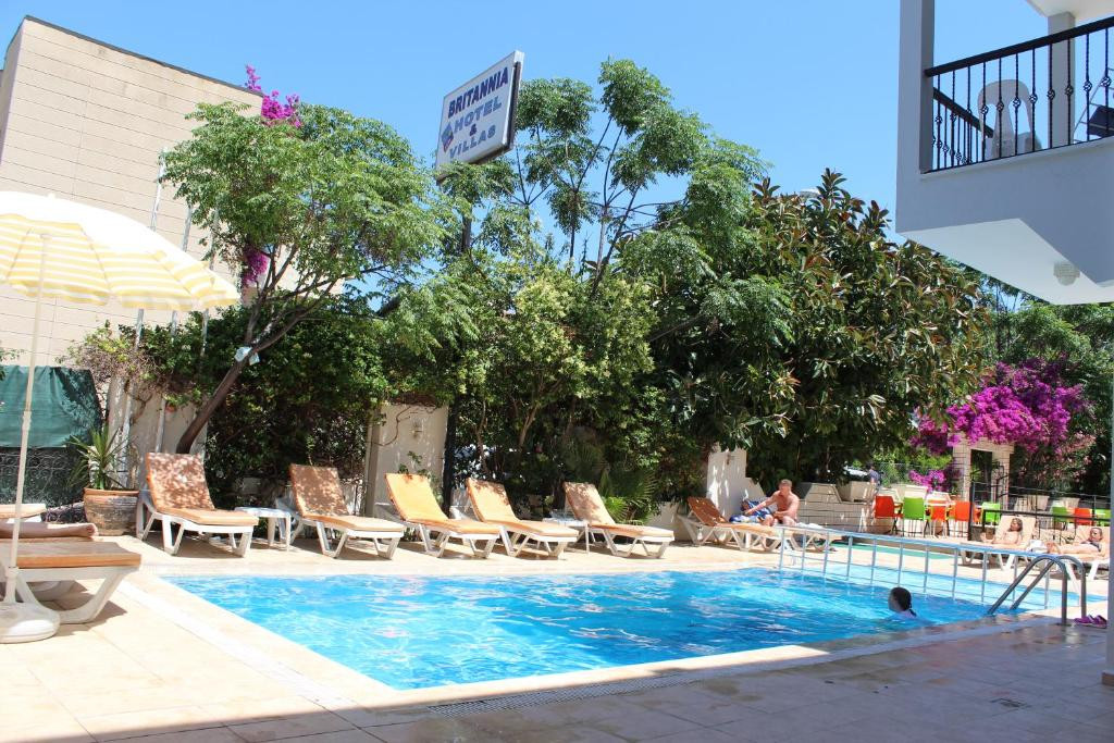 BRITANNIA HOTEL & VILLAS фото 3