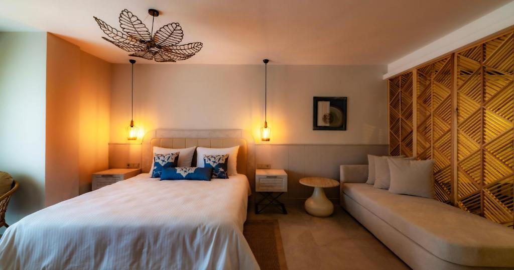 SUUM BODRUM ADULTS ONLY 16+ (EX. CAMELOT) фото 3