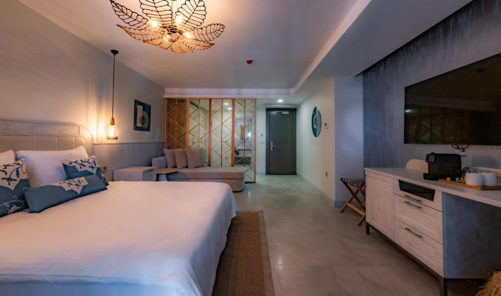 SUUM BODRUM ADULTS ONLY 16+ (EX. CAMELOT) фото 4