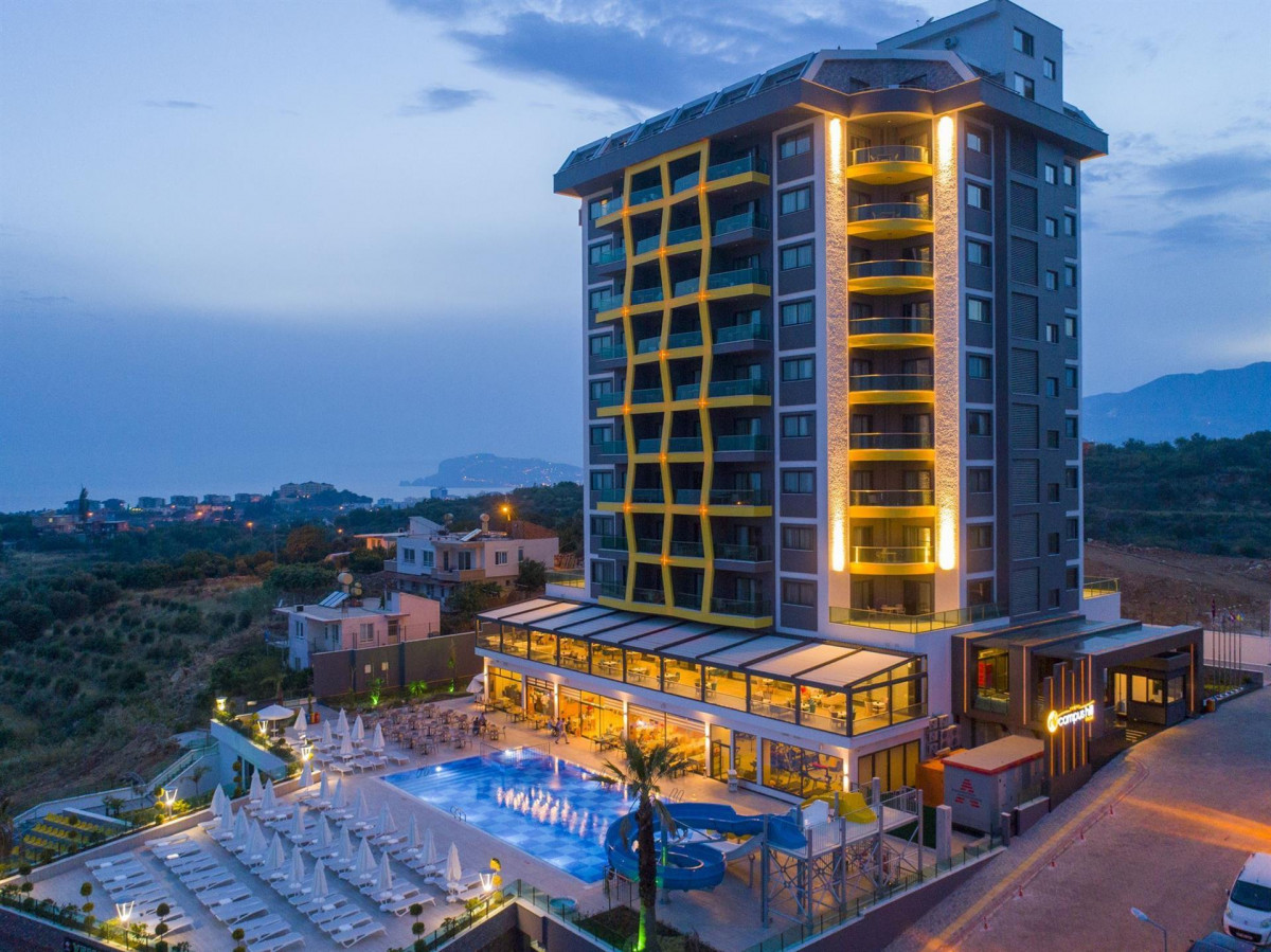 CAMPUS HILL HOTEL