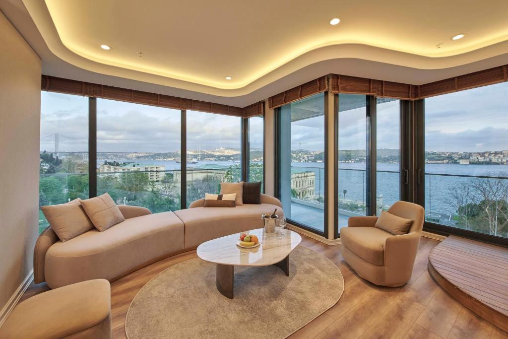 CIRAGAN HOTEL BOSPHORUS фото 2