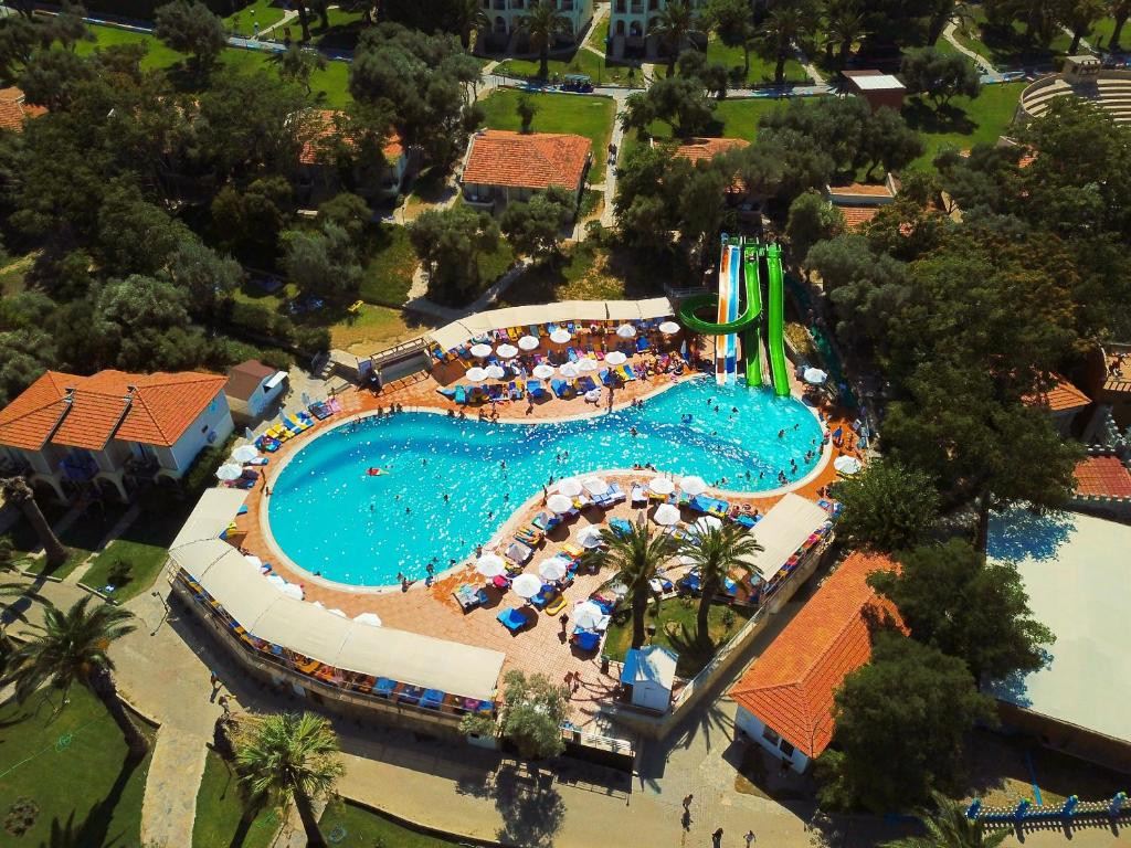 CLUB RESORT ATLANTIS фото 3