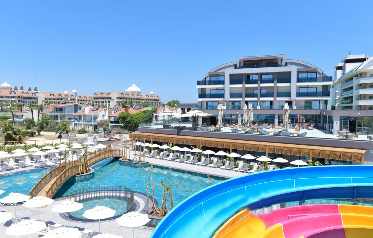 LUNA VISTA BELEK (EX. CLOVER MAGIC BELEK)