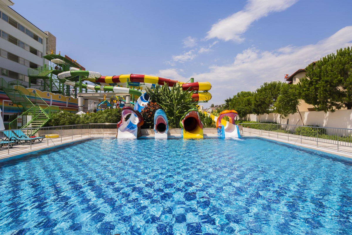 CRYSTAL WATERWORLD PARK RESORT & SPA фото 5