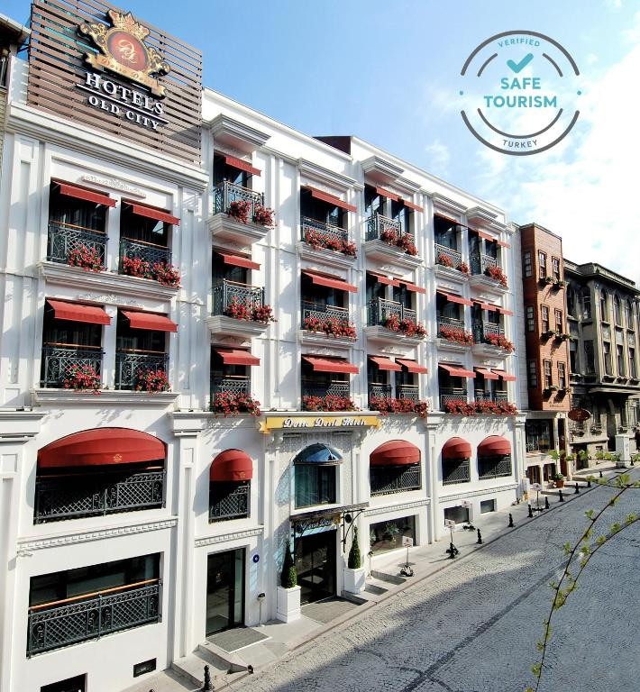DOSSO DOSSI OLD CITY HOTEL