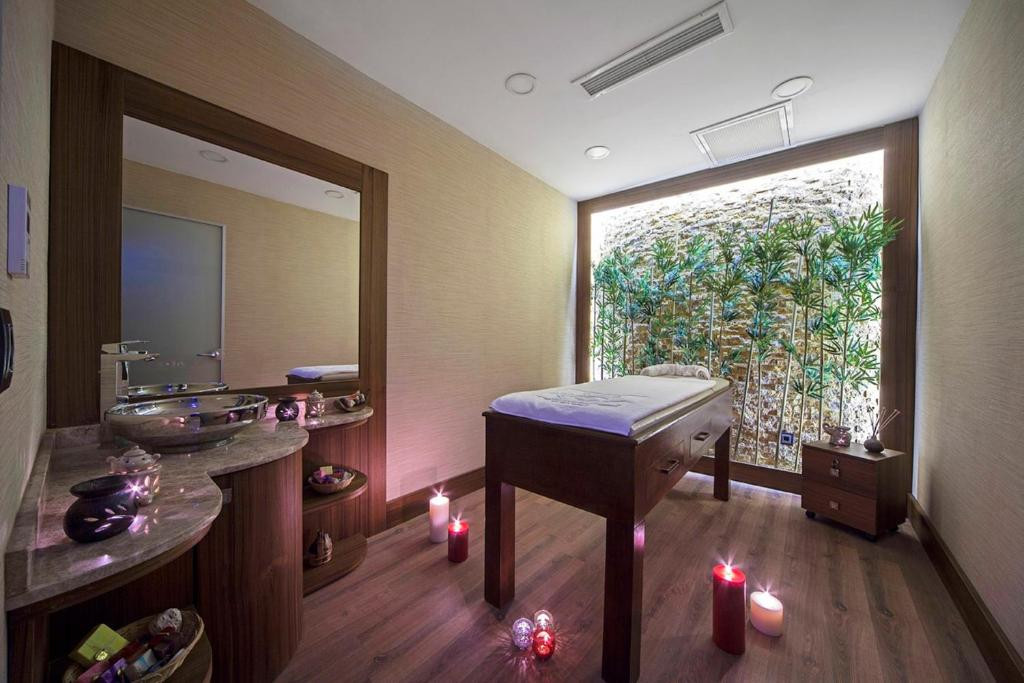 DOSSO DOSSI OLD CITY HOTEL фото 8