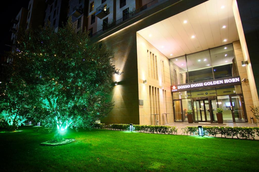 DOSSO DOSSI HOTELS GOLDEN HORN фото 7