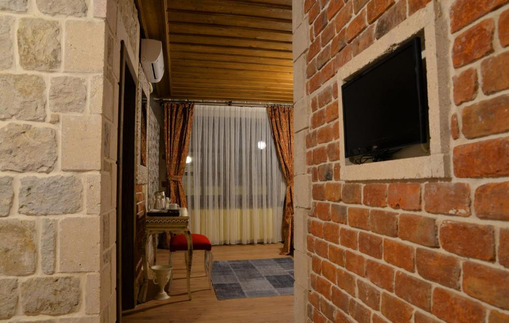 ELEVRES STONE HOUSE фото 6