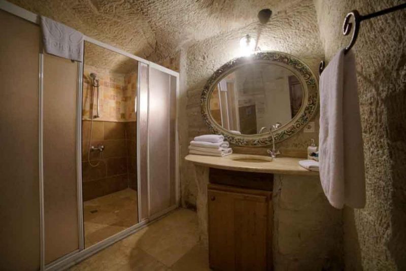 EMILYS CAVE HOUSE BOUTIQUE фото 6