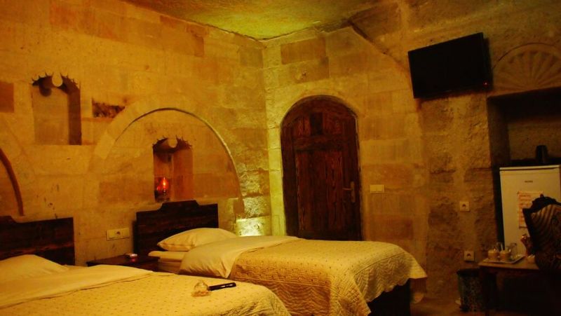 FAMILY CAVE SUITES фото 3