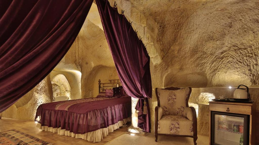 GOLDEN CAVE SUITES фото 2
