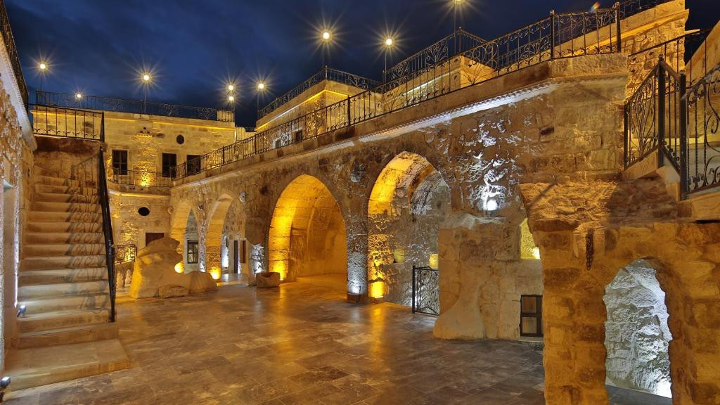 GOLDEN CAVE SUITES фото 3
