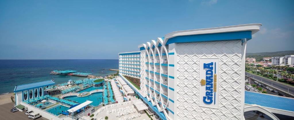 GRANADA LUXURY BEACH HOTEL фото 8