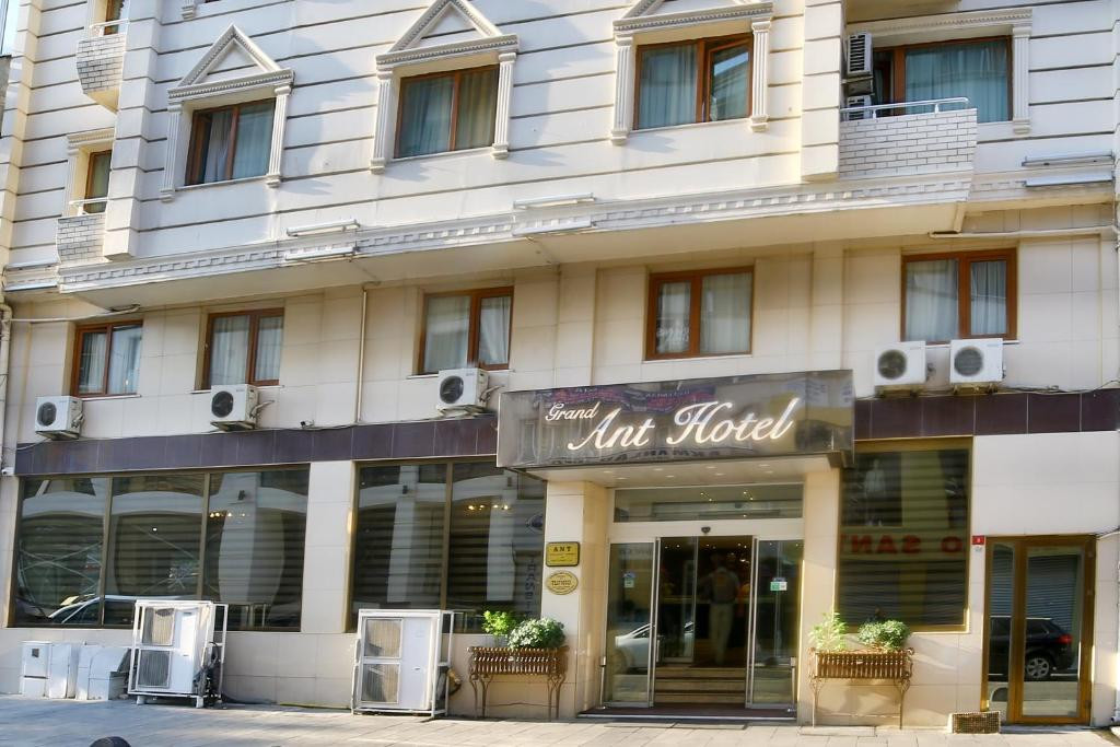 GRAND ANT HOTEL