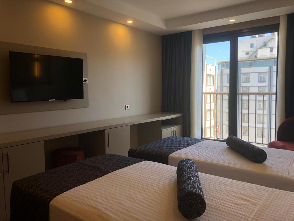 GRAND ISKA HOTEL