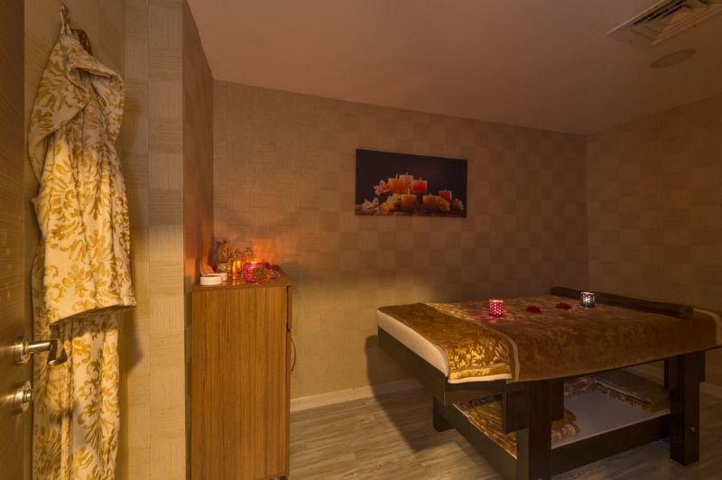 GRAND PAMIR HOTEL LALELI фото 4