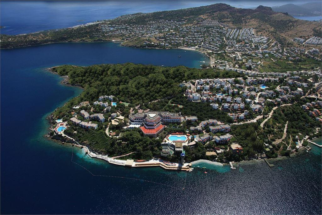 GREEN BEACH RESORT HOTEL 