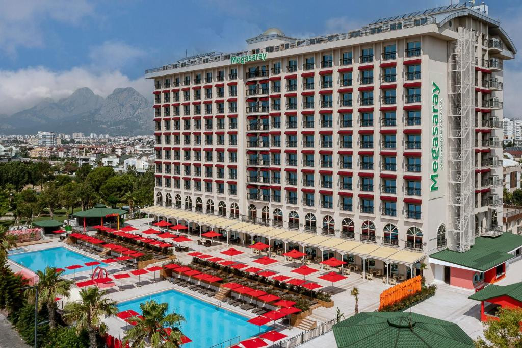 MEGASARAY WESTBEACH ANTALYA (EX. HARRINGTON PARK RESORT)