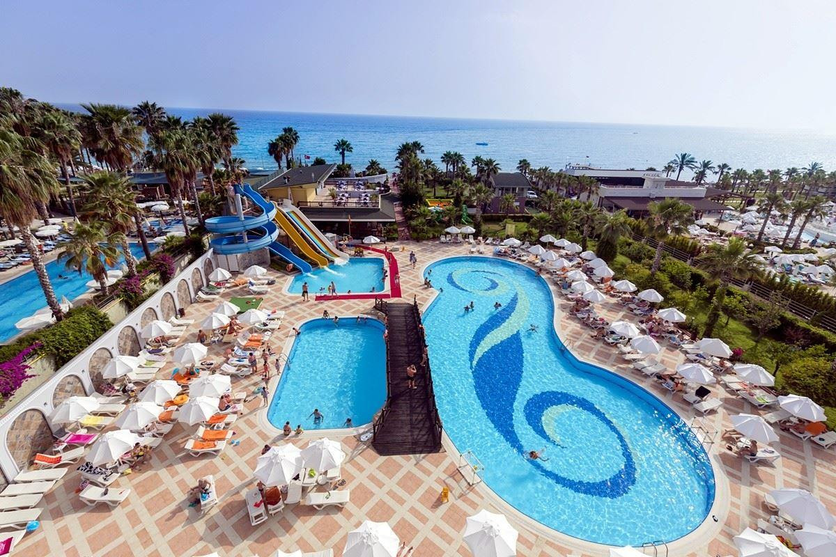 HOLIDAY GARDEN RESORT фото 4