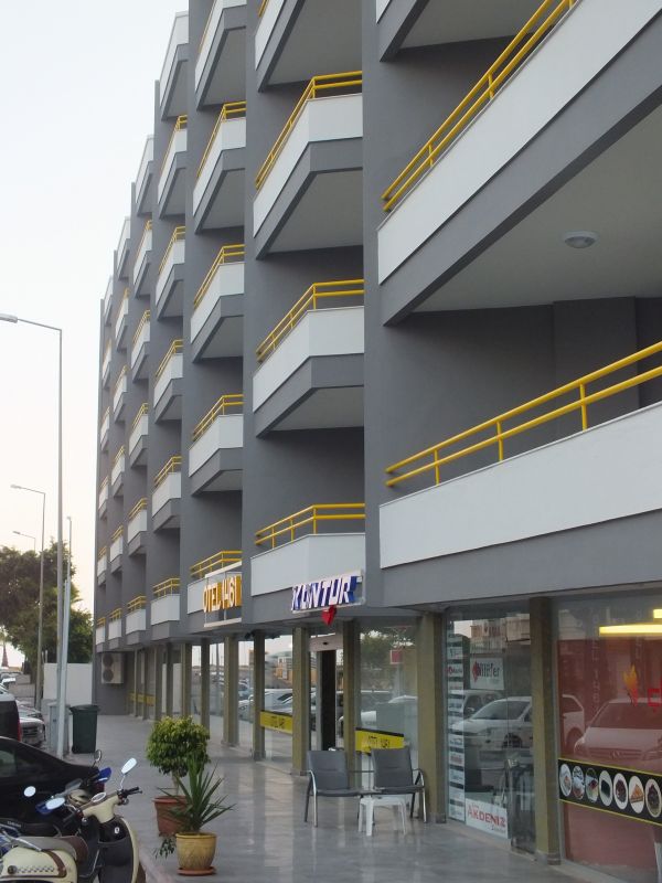 HOTEL 1461