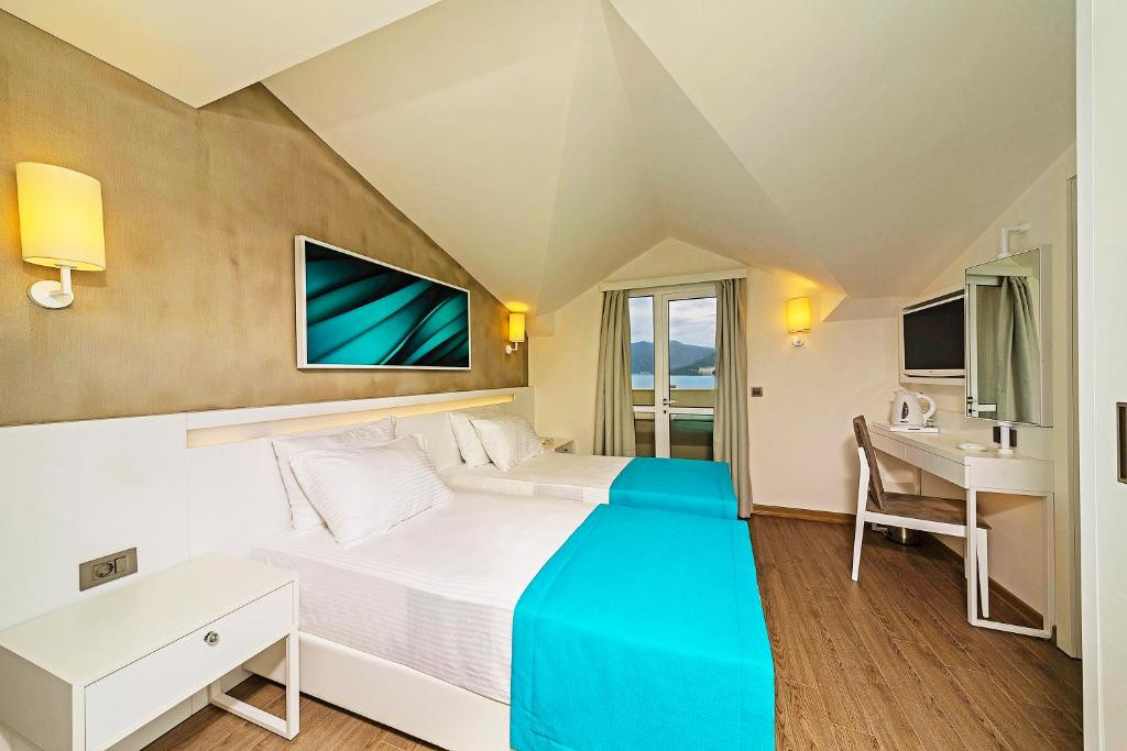 POSEIDON HOTEL ADULTS ONLY 16+ фото 3
