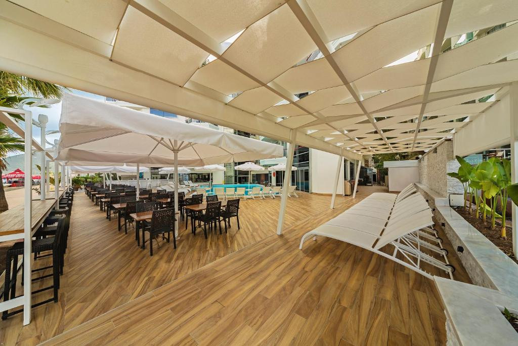 POSEIDON HOTEL ADULTS ONLY 16+ фото 6