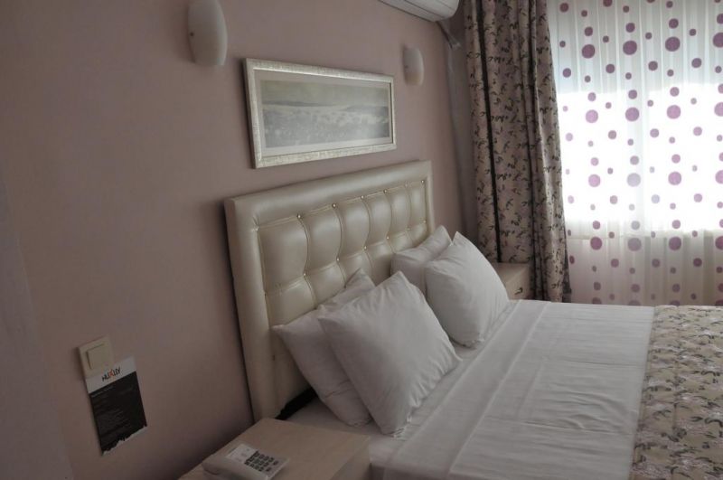 HUXLEY HOTEL OLD CITY фото 8