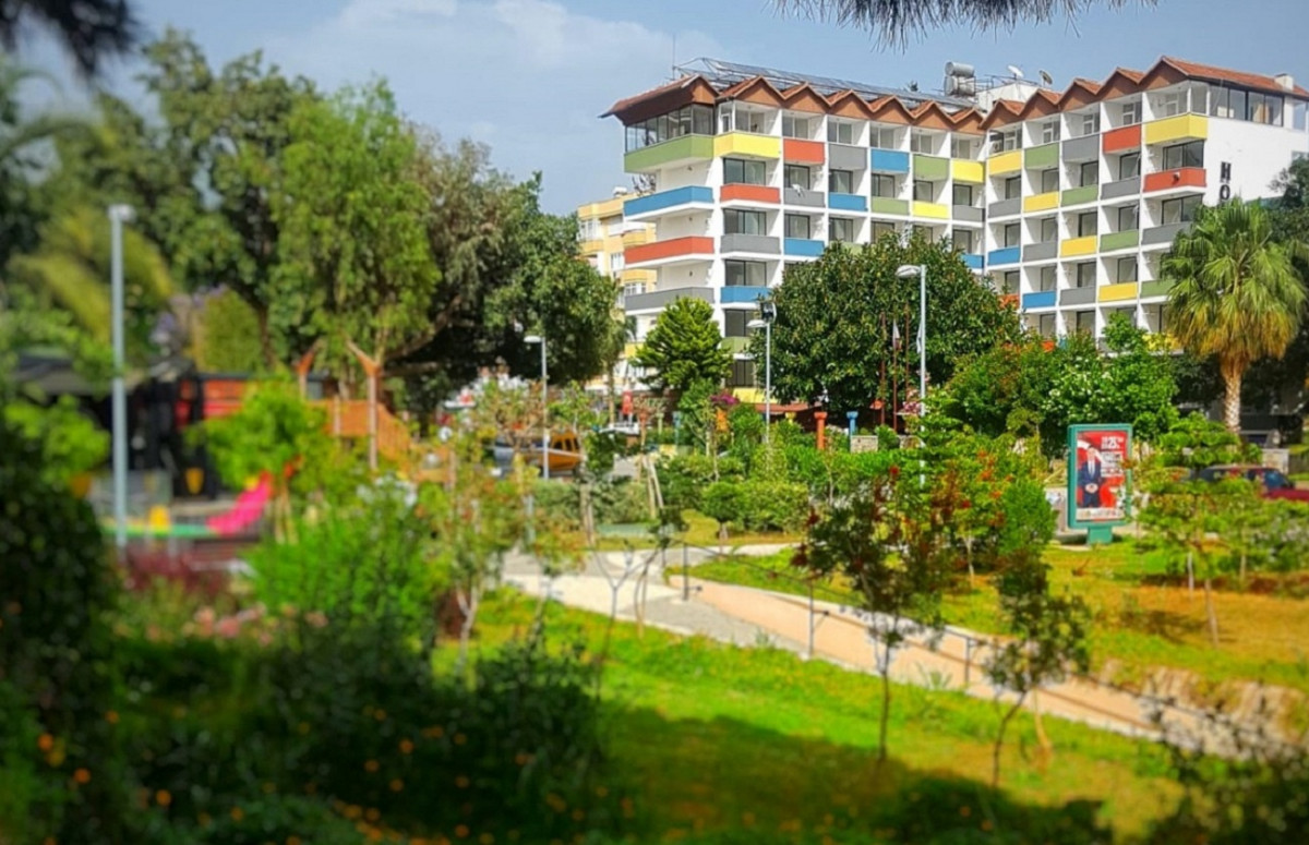 VIVA BEACH HOTEL (EX. HIGH GARDEN)