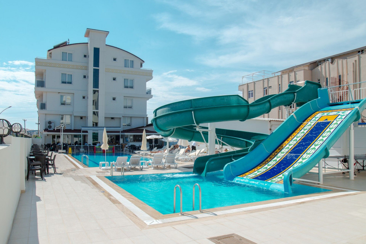 KADRIYE SARP фото 3