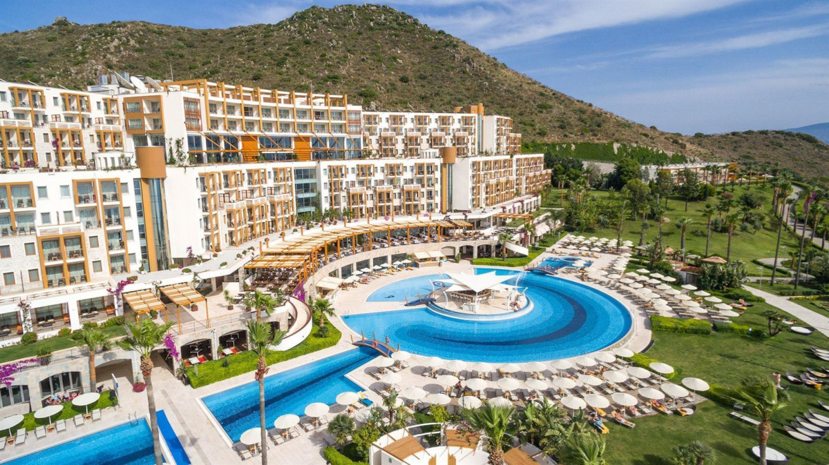 KEFALUKA RESORT