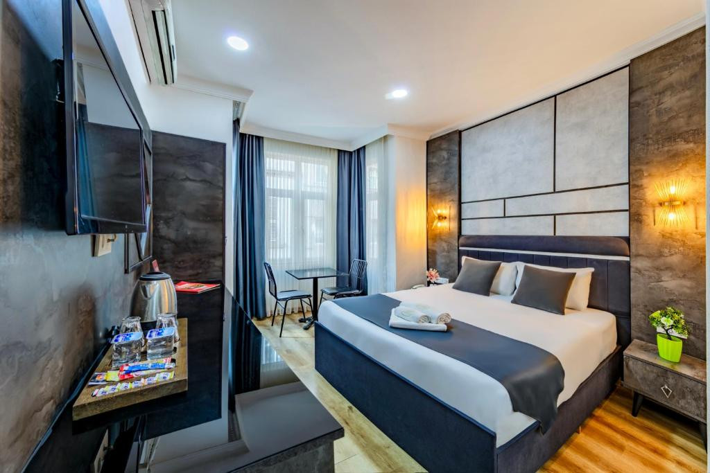 LA PAZZA SUITES фото 2