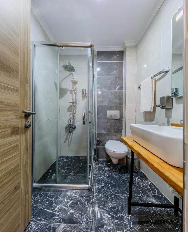 LA PAZZA SUITES фото 3