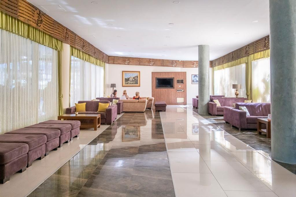 LANCORA BEACH HOTEL фото 7