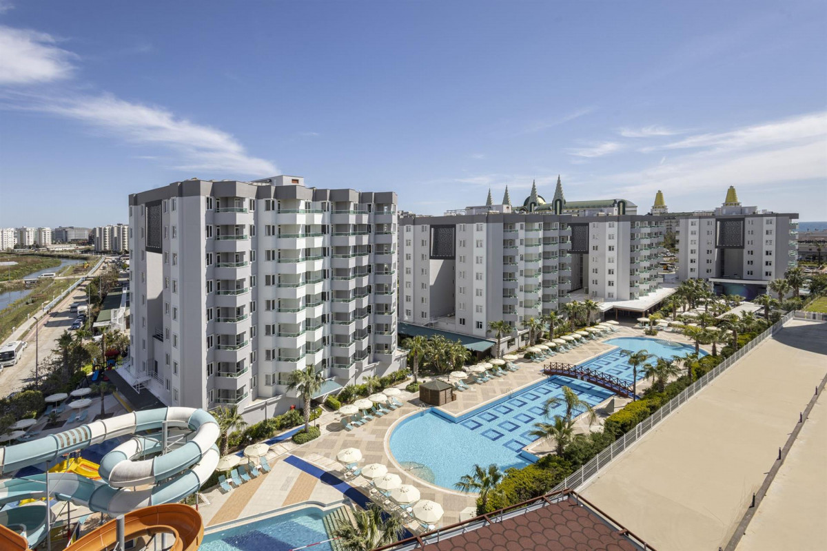 WYNDHAM GARDEN LARA (EX. LARA FAMILY CLUB)