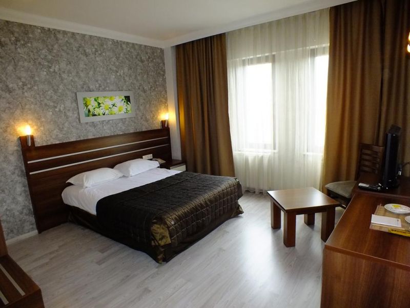 LIFOS HOTEL