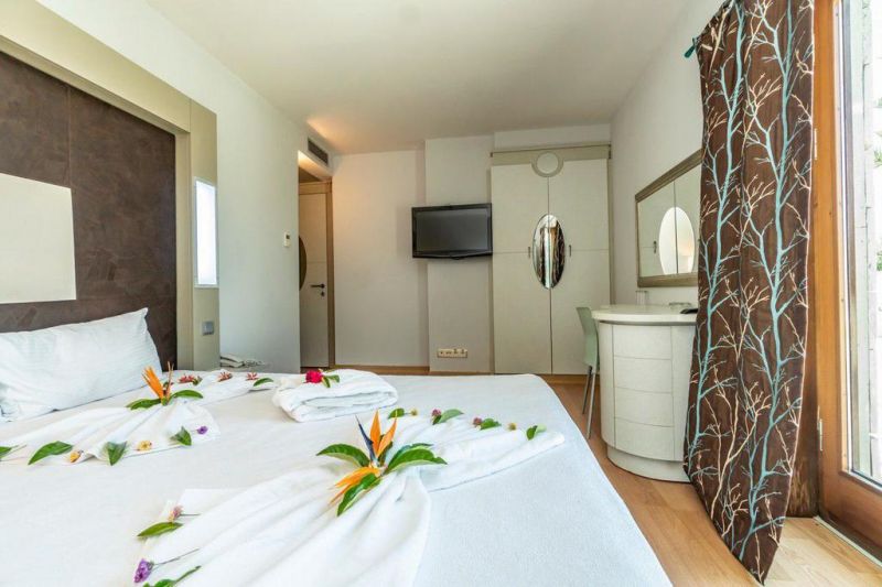MAIRA BEACH HOTEL фото 7