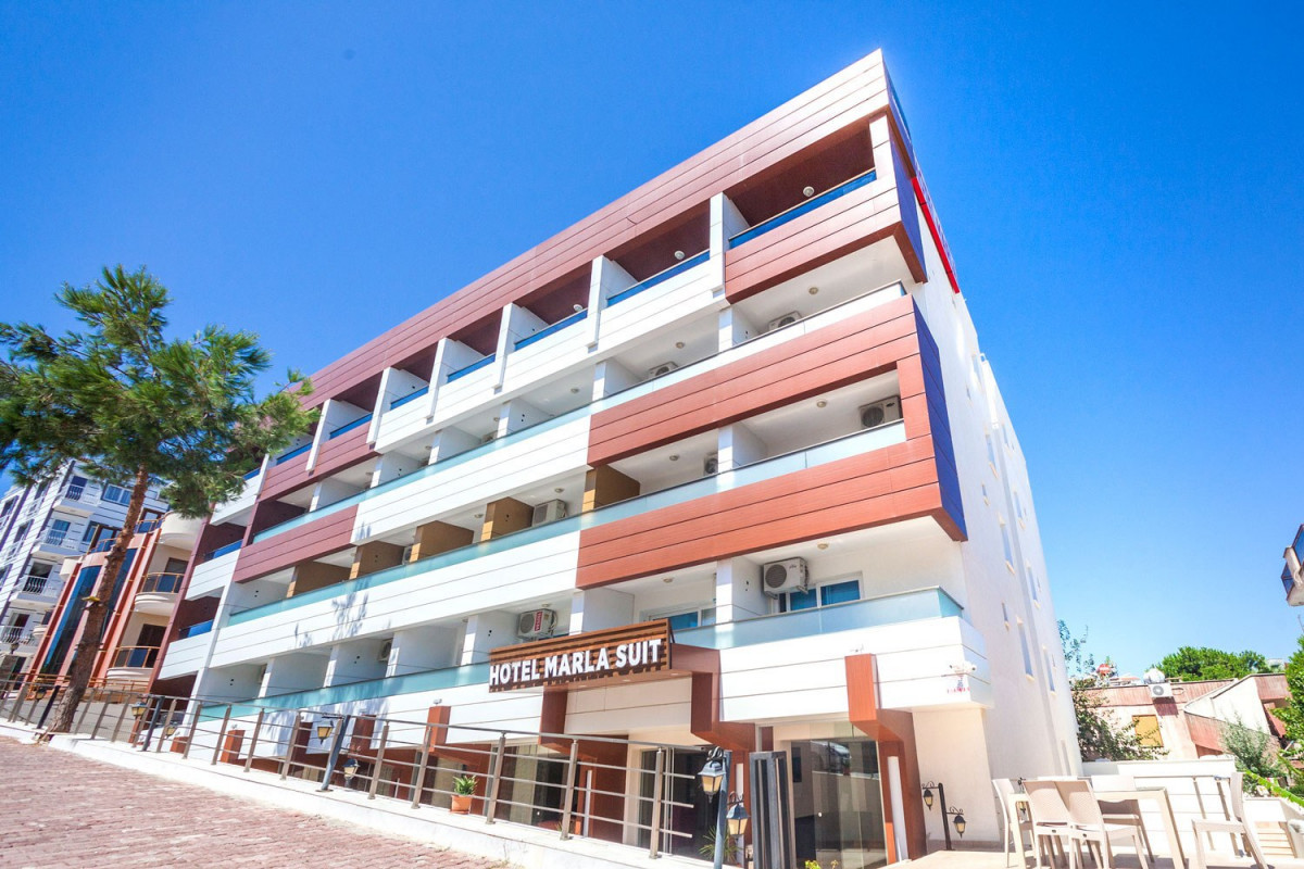 MARLA SUIT HOTEL