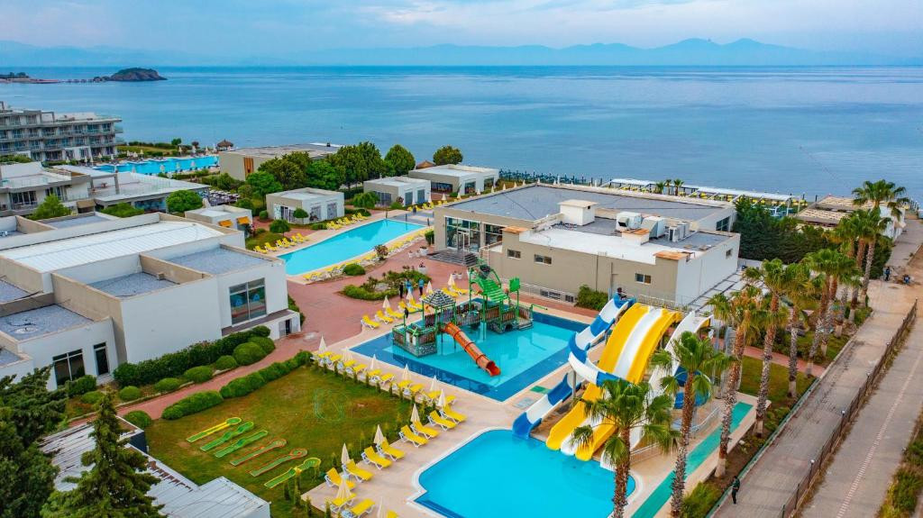 KARYA FAMILY RESORT (EX. PARADISE RESORT OZDERE)