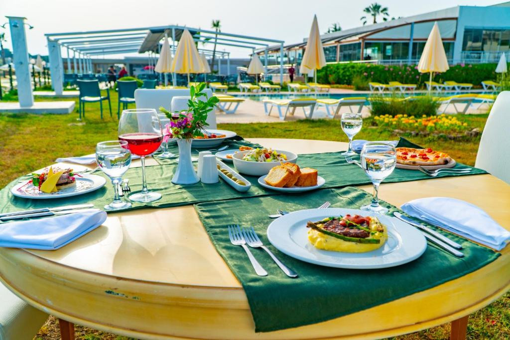 KARYA FAMILY RESORT (EX. PARADISE RESORT OZDERE) фото 5