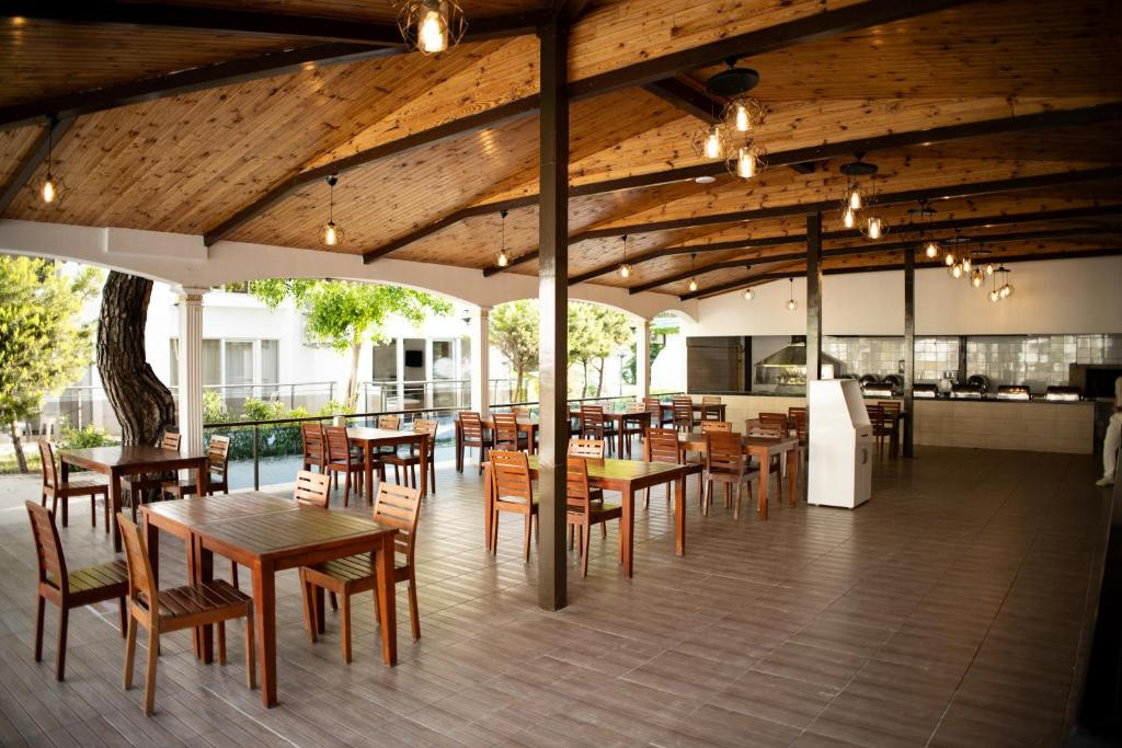 CLUB GOLF HOTEL (EX. LUCA BEACH, MAYA WORLD GOLF) фото 4