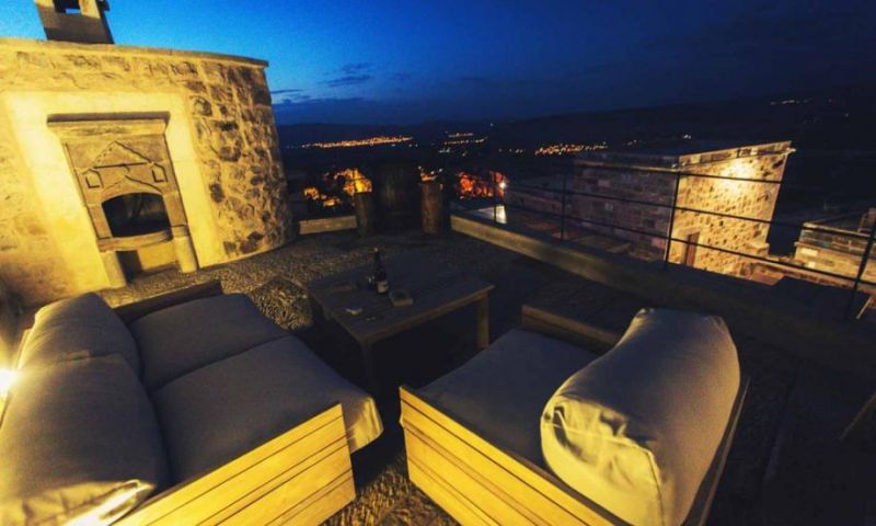 MILLSTONE CAVE SUITES HOTEL фото 7