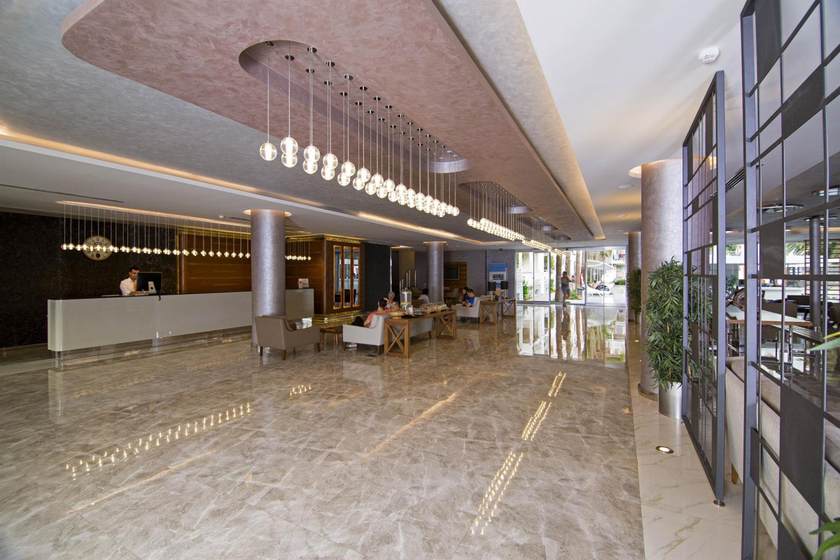 MIRAGE WORLD фото 6