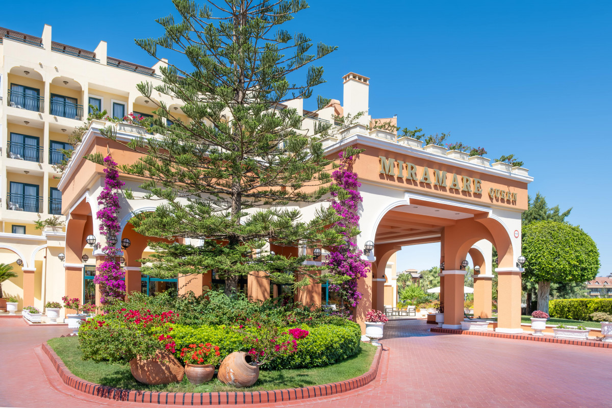 MIRAMARE QUEEN HOTEL