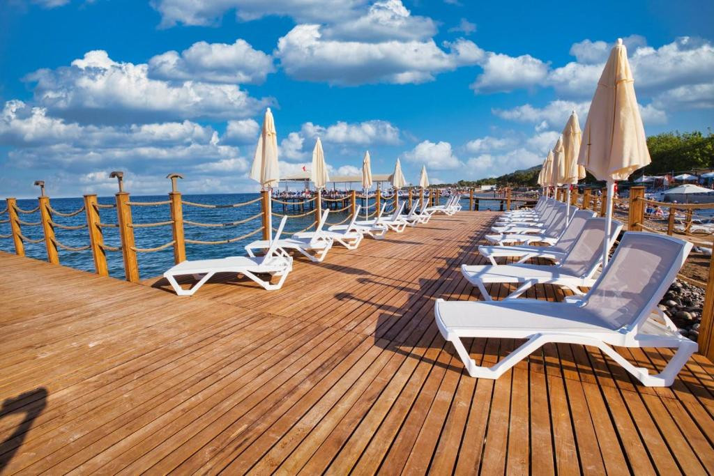 ROSE GARDEN PREMIUM HOTEL (EX. LARISSA MARE BEACH) фото 4