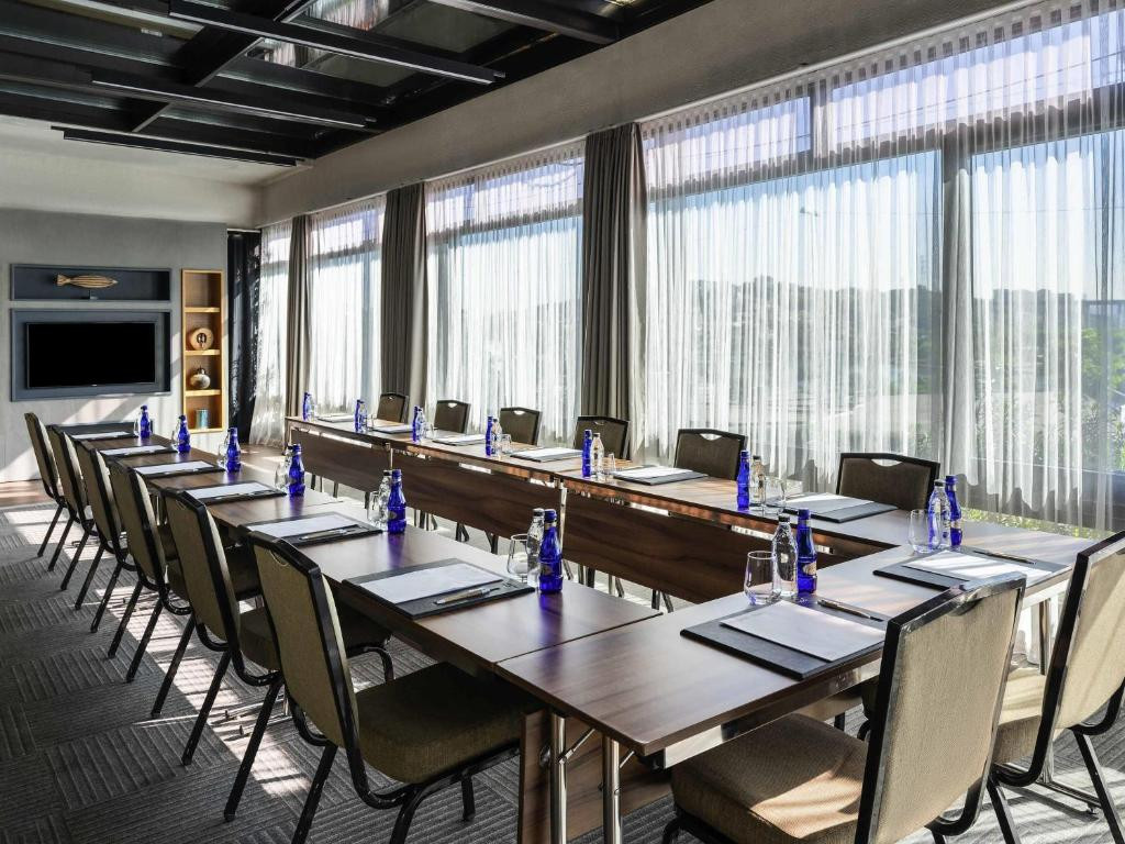 MOVENPICK ISTANBUL HOTEL GOLDEN HORN фото 2