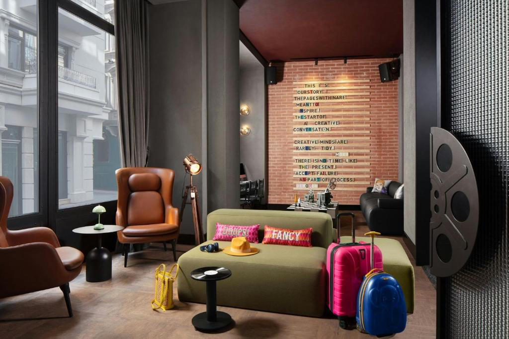 MOXY ISTANBUL BEYOGLU фото 2